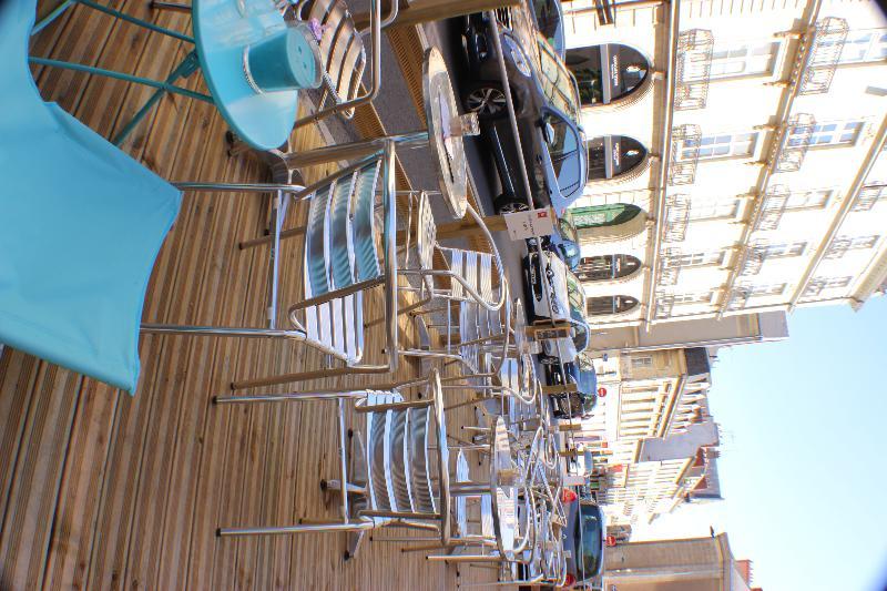 Ibis Nantes Centre Tour Bretagne Hotel Exterior foto