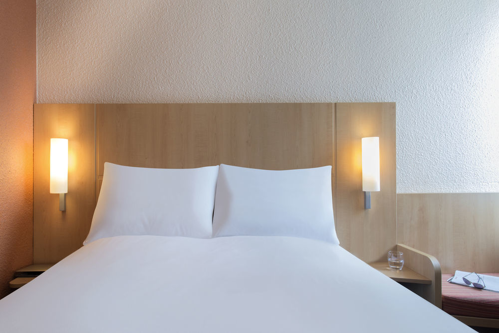 Ibis Nantes Centre Tour Bretagne Hotel Exterior foto