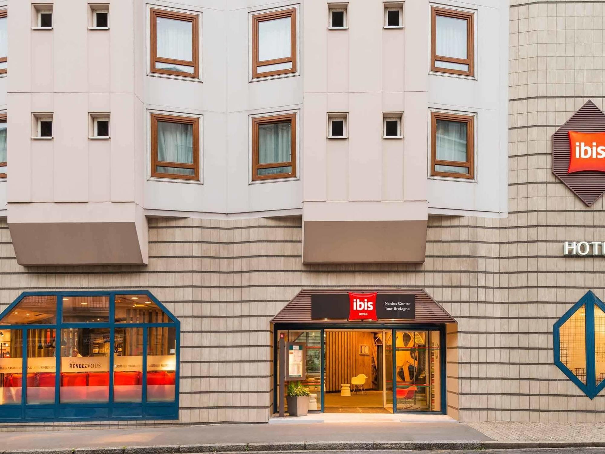 Ibis Nantes Centre Tour Bretagne Hotel Exterior foto